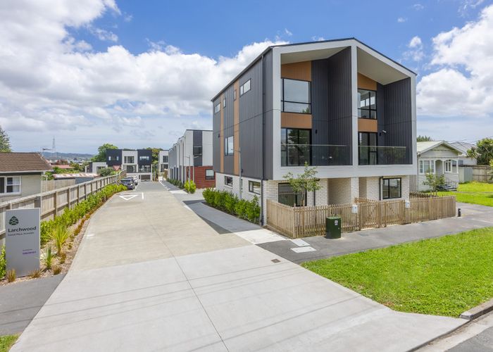  at 23 Fantail Place, Avondale, Auckland