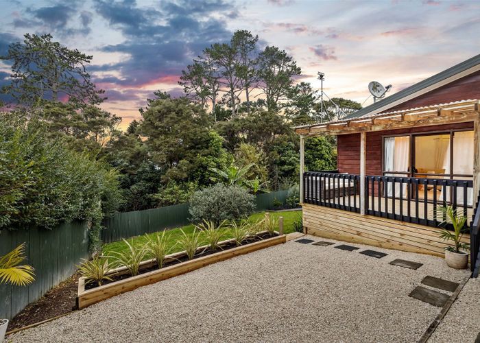  at 6 Oakhaven Place, Ranui, Auckland