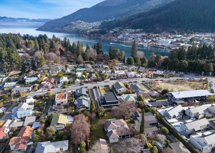  at 5 Hobart Street, Town Centre, Queenstown-Lakes, Otago