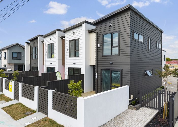  at Lot 32/17-23 Von Sturmer Street, Mangere East, Manukau City, Auckland