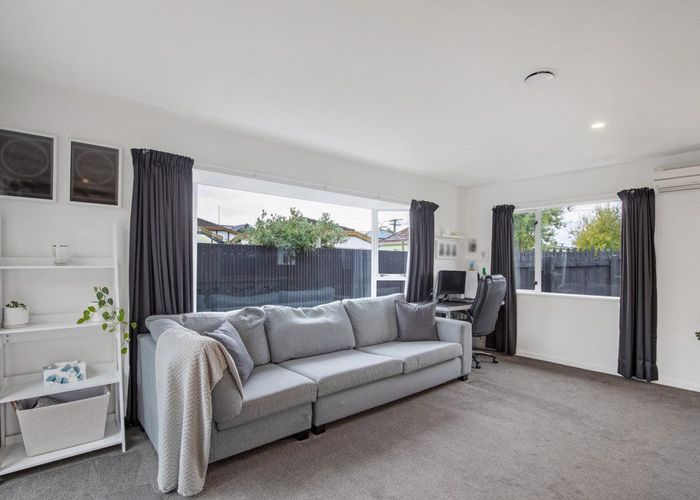  at 2/31 Barrie Street, Addington, Christchurch City, Canterbury