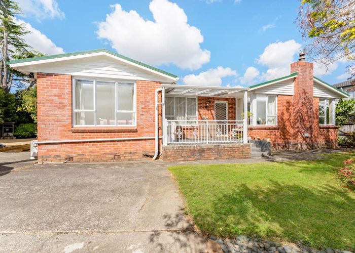  at 124 Edmonton Road, Te Atatu South, Waitakere City, Auckland