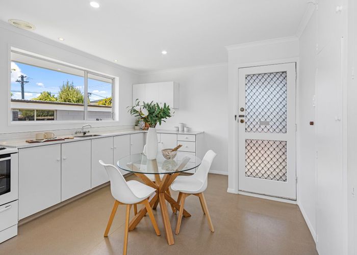  at 2/18A Prossers Road, St. Martins, Christchurch City, Canterbury