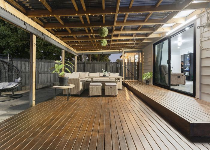  at 4/22 Barneys Farm Road, Clendon Park, Auckland