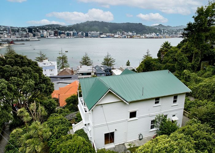  at 17 Grass Street, Oriental Bay, Wellington