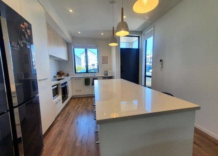  at 22 Tapuwae Way, Mangere Bridge, Manukau City, Auckland