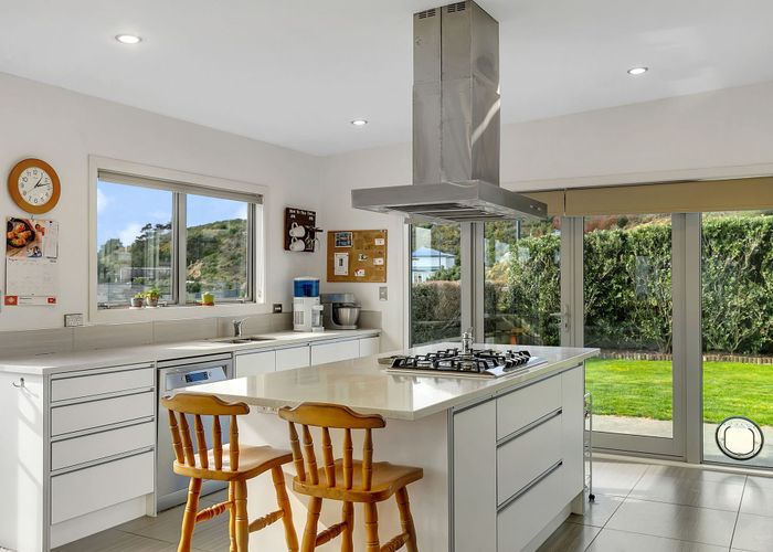  at 2 Wangapeka Way, Aotea, Porirua
