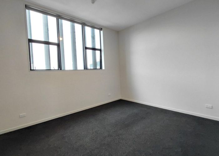  at 2/82 Riccarton Road, Riccarton, Christchurch City, Canterbury