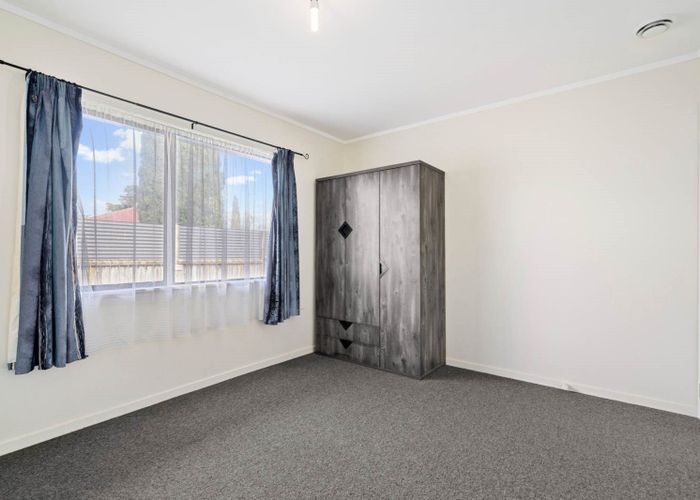 at 125 Bruce McLaren Road, Henderson, Auckland