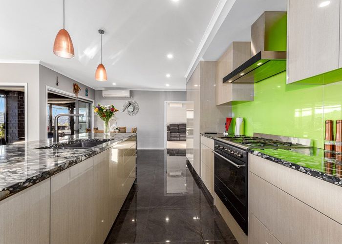  at 10 Omaka Place, Aotea, Porirua, Wellington