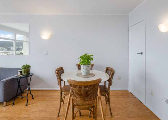  at 22/4 Claremont Grove , Mount Victoria, Wellington, Wellington