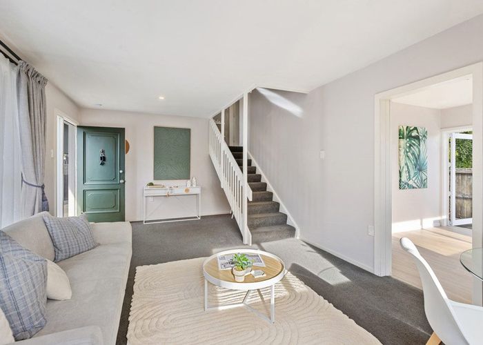  at 1/176 Riverlaw Terrace, Saint Martins, Christchurch