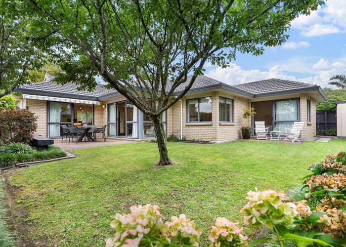  at 1 Kilsyth Way, East Tamaki Heights, Manukau City, Auckland