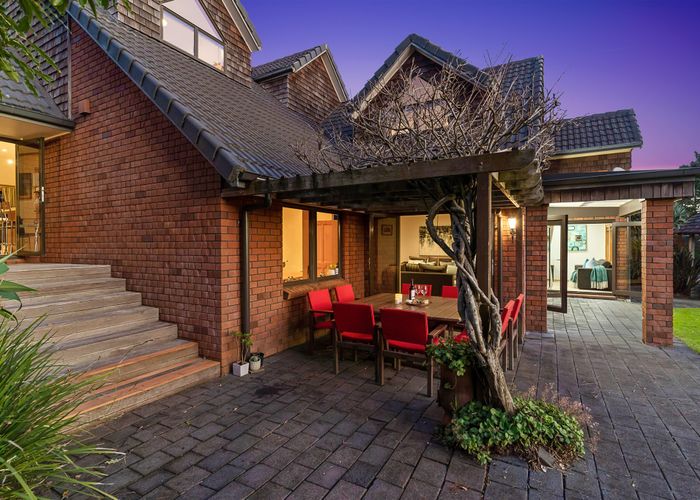  at 7 Charles Fox Place, Saint Johns, Auckland