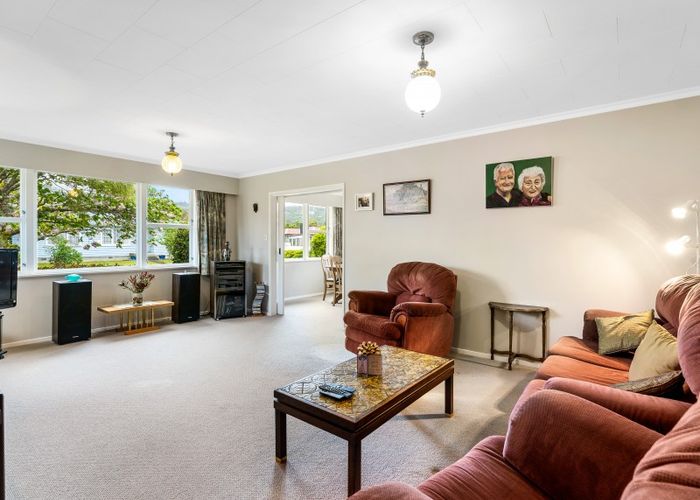  at 21 Longfellow Street, Trentham, Upper Hutt