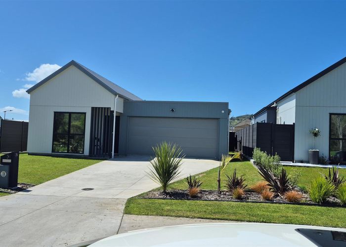  at 5 Mataikokako Loop, Kawakawa Bay, Manukau City, Auckland