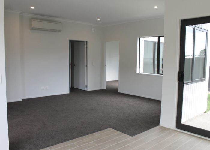  at 8 Te Kare Road, Glen Innes, Auckland City, Auckland