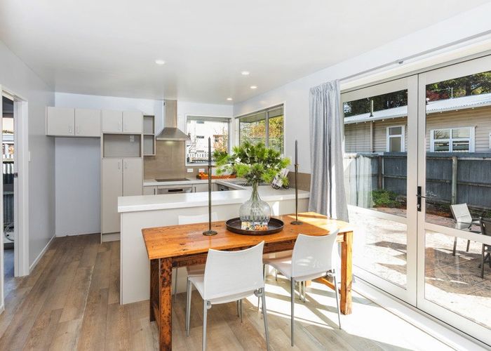  at 2/3 Puriri Street, Riccarton, Christchurch