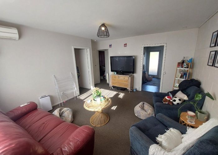  at 2/79 Champion Street, Edgeware, Christchurch City, Canterbury