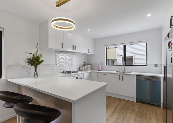  at 12E Kelwyn Road, Kelston, Auckland