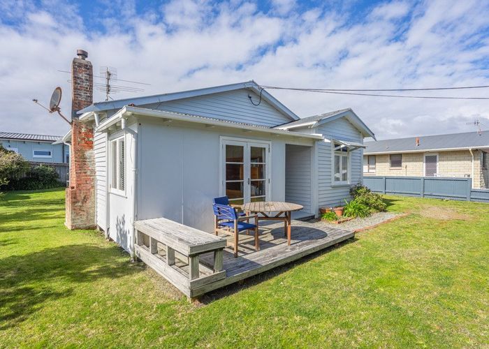  at 13 Waimea Road, Waikanae Beach, Kapiti Coast, Wellington