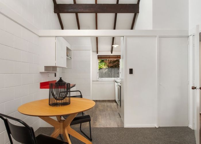  at 305B Riccarton Road, Upper Riccarton, Christchurch City, Canterbury