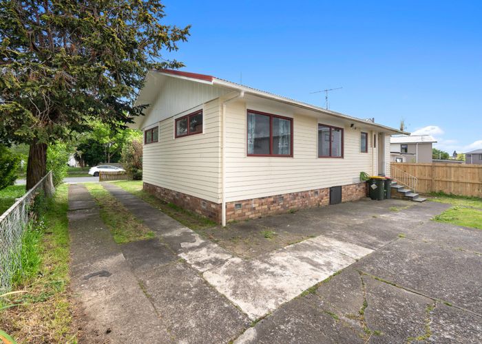  at 22 Awatere Street, Clover Park, Auckland