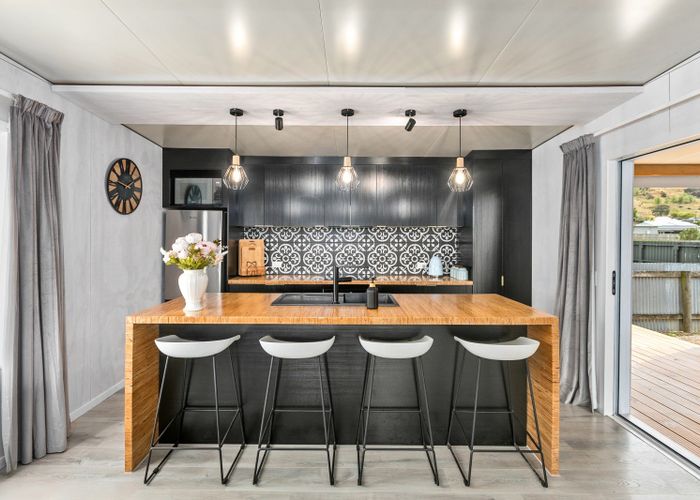  at 20 Dundas Street, Porangahau