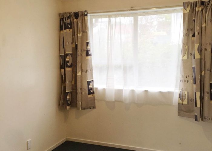  at 2/28 Seabrook Avenue, New Lynn, Waitakere City, Auckland
