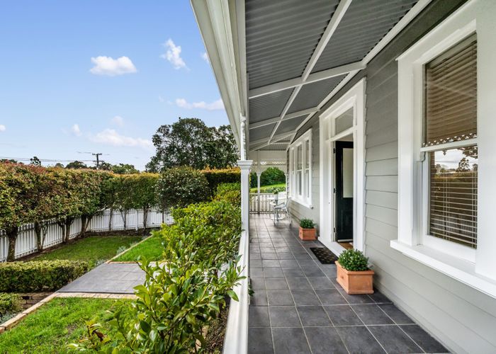  at 90 Clonbern Road, Remuera, Auckland