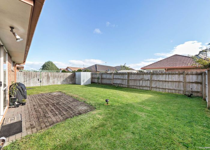 at 7 Fernbrook Close, Burswood, Auckland