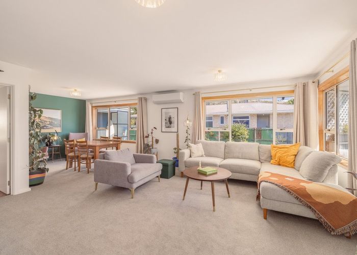  at 6 Laing Crescent, Heathcote Valley, Christchurch