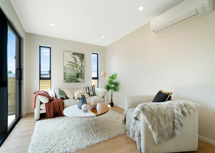  at 8B Mason Street, New Lynn, Waitakere City, Auckland