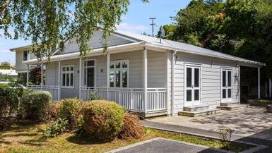  at 9 Airlie Road, Plimmerton, Porirua