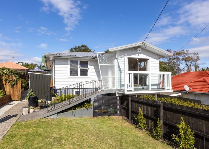 at 58 Vodanovich Road, Te Atatu South, Auckland