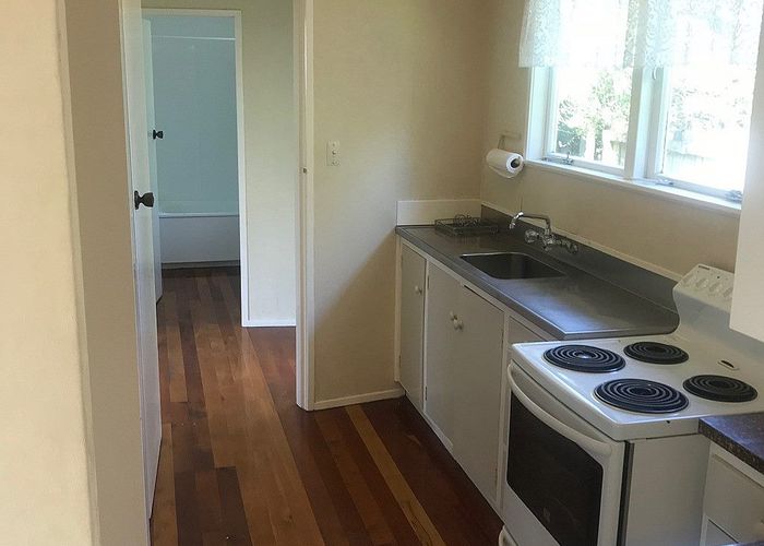  at 1/271 River Road, Claudelands, Hamilton