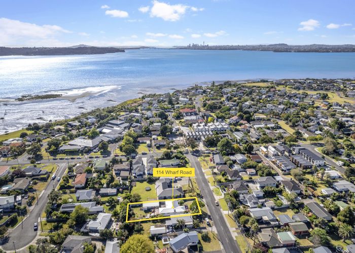  at 114 Wharf Road, Te Atatu Peninsula, Waitakere City, Auckland