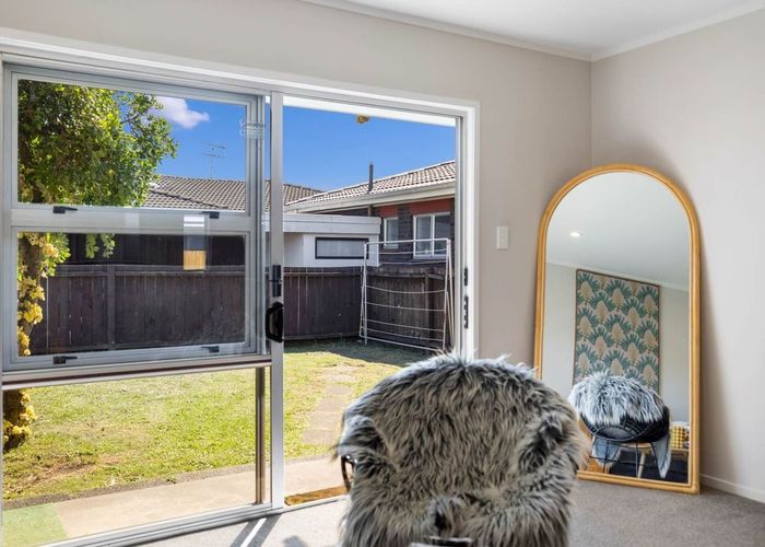  at 2/20 Bertrand Rd, Mount Wellington, Auckland City, Auckland