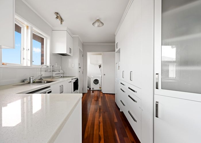  at 6 Margaret Place, Deanwell, Hamilton