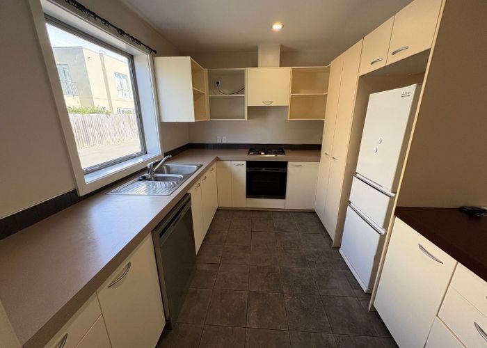  at 17 Whiteleigh Avenue, Addington, Christchurch City, Canterbury