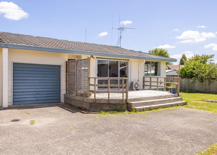  at 5 Evelyn Court, Dinsdale, Hamilton