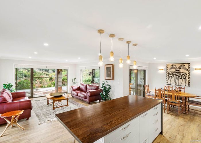  at 82 Axtens Road, Bombay