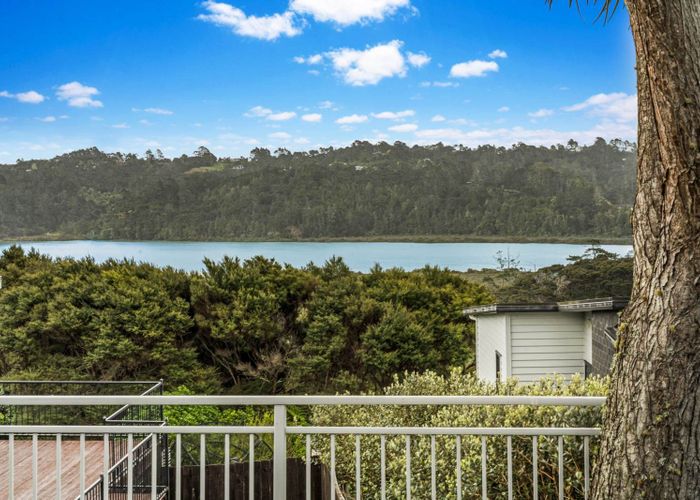  at 2 Schopolo Place, Albany, North Shore City, Auckland