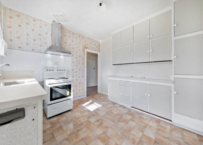  at 1/44 View Road, Henderson, Auckland