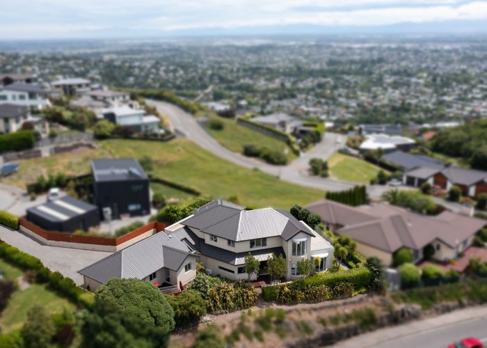  at 18 Old Barrow Heights, Huntsbury, Christchurch City, Canterbury