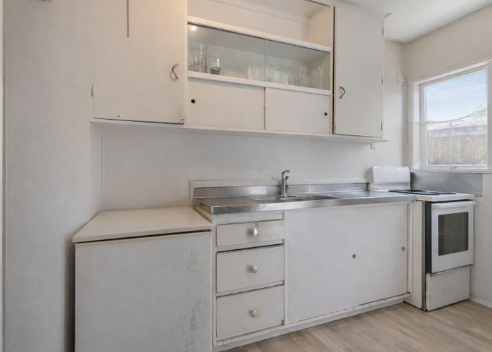  at 2 Kita Road, Manurewa, Manukau City, Auckland