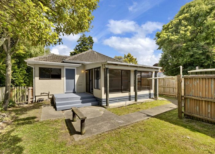  at 8 Puna Street, Riccarton, Christchurch City, Canterbury