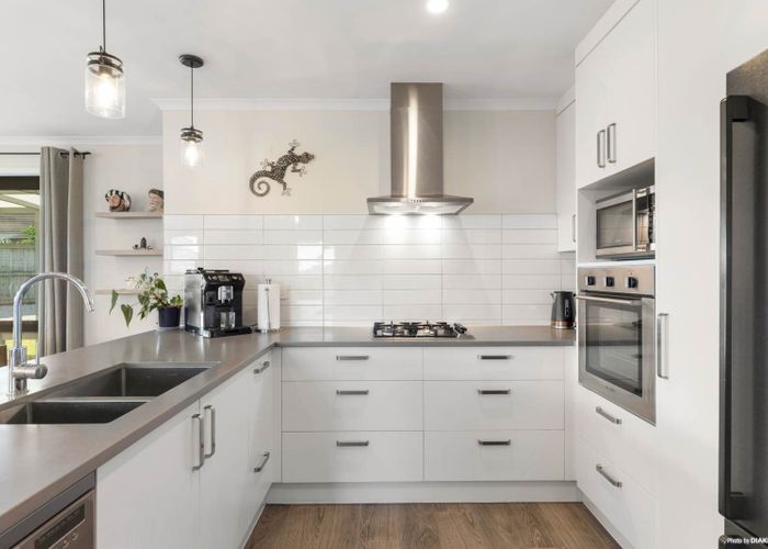  at 19 Glennron Lane, Waiuku, Franklin, Auckland