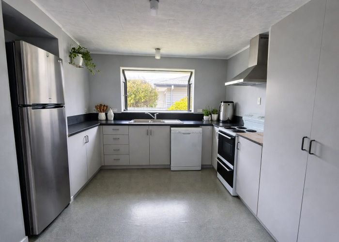  at 27a Ferguson Street, Awapuni, Palmerston North, Manawatu / Whanganui