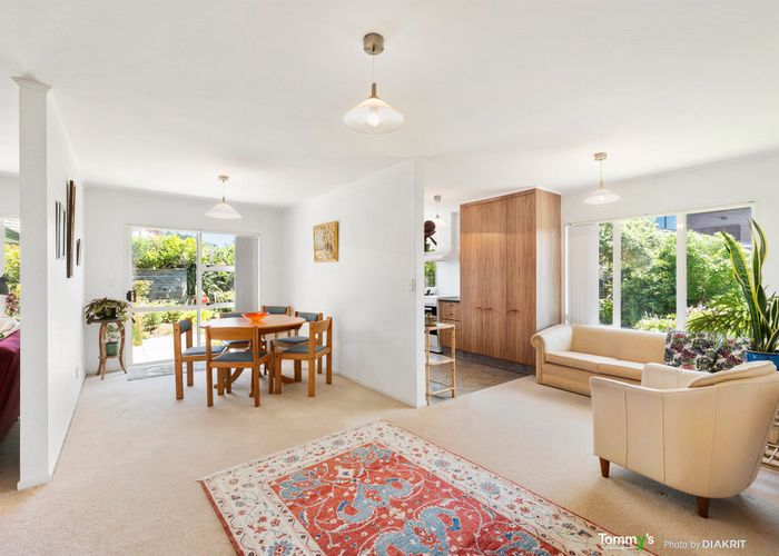  at 6 Lingard Grove, Brooklyn, Wellington